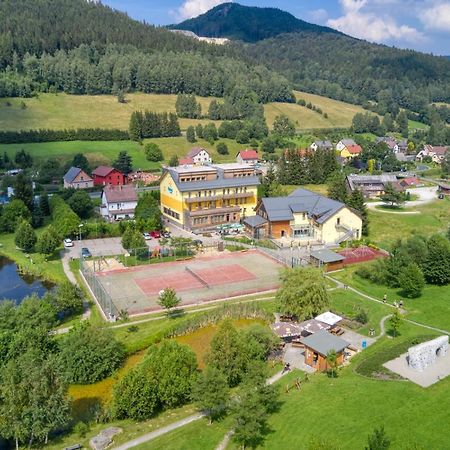 Hotel Helios Lipová-lázně Dış mekan fotoğraf